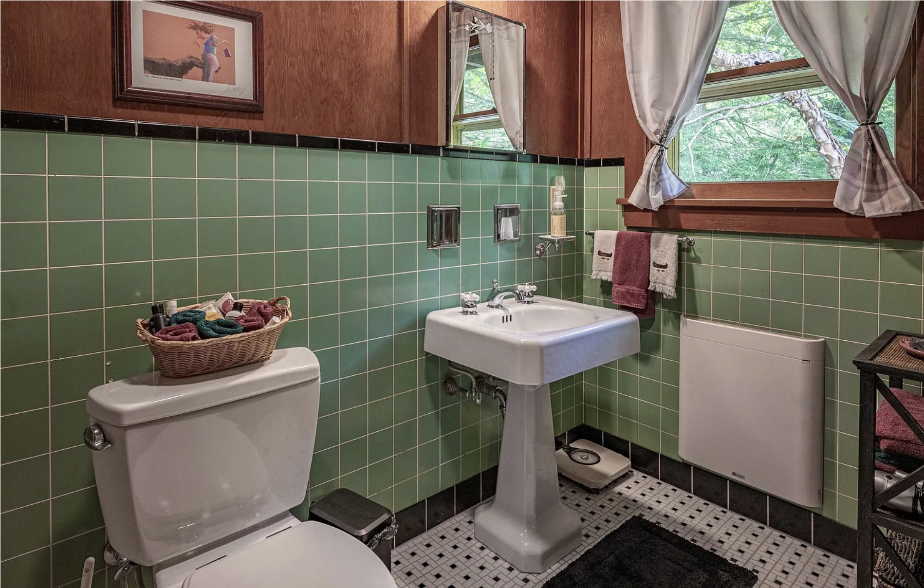 Bathroom 2 - Complete